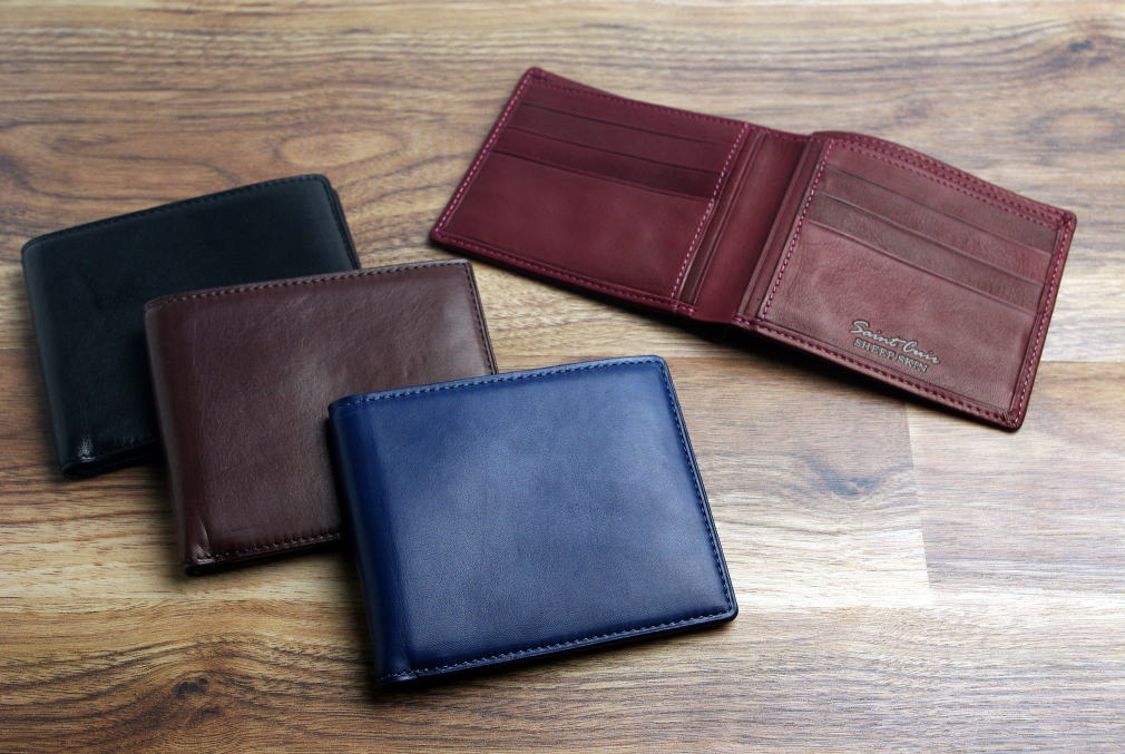 軽い！シープ(羊)革財布【Saint Cuir SHEEP SKIN】【重さ50g】【軽い二つ折り財布】エチオピア産シープスキン　二つ折りカード財布(シープ革/小銭入れ無し/純札入/カード札入)