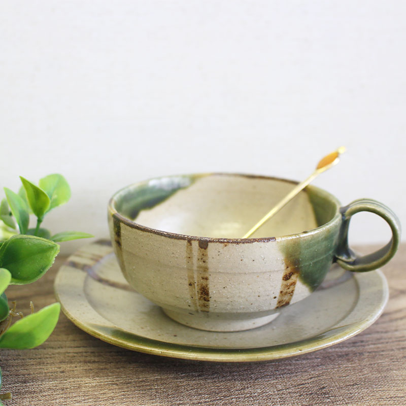 ステキ*＊ カップ 美濃焼 黄紅葉