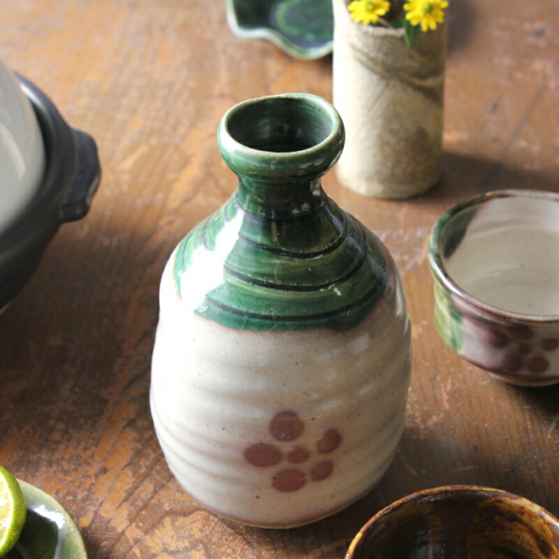 染付　蘭文　小徳利（高11.3cm）220cc　生掛け釉　酒器　無傷 26-2 染付唐倉紋角徳利 小坂大毅 | ryoisseki-online by うつわ