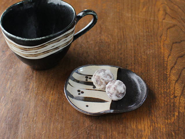 楽天市場】【アウトレット】織部梅 四角小鉢 [11.3×10.5×H4.5cm