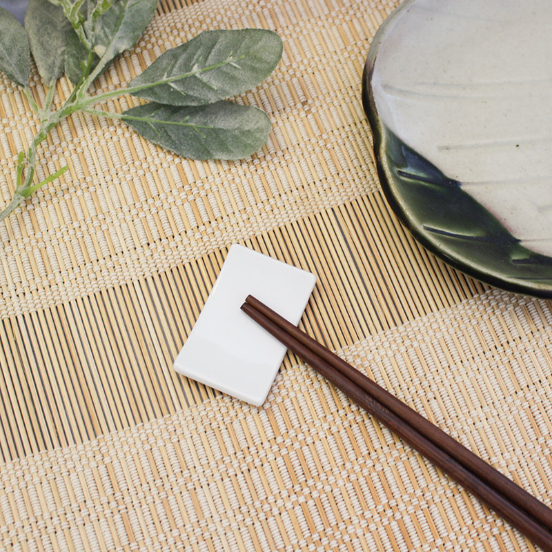 楽天市場】【アウトレット】まくら型4つ足 箸置き（色おまかせ