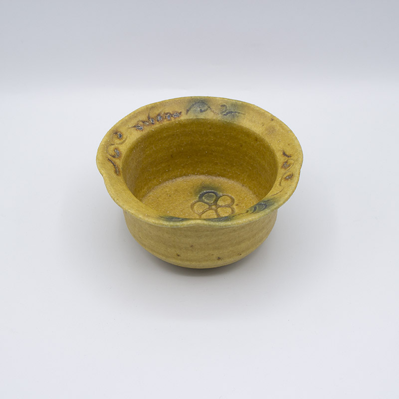 楽天市場】【アウトレット】作家物 手づくり陶器 黄瀬戸織部 Φ18 菓子
