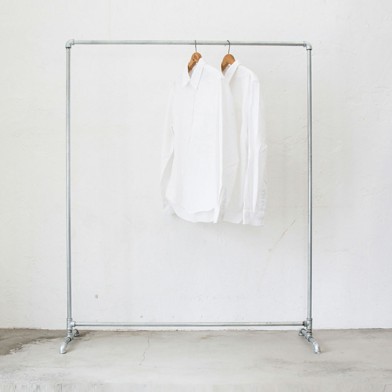 楽天市場】【送料無料】大型商品【ガス管 キャスター付 タイプD-2 約