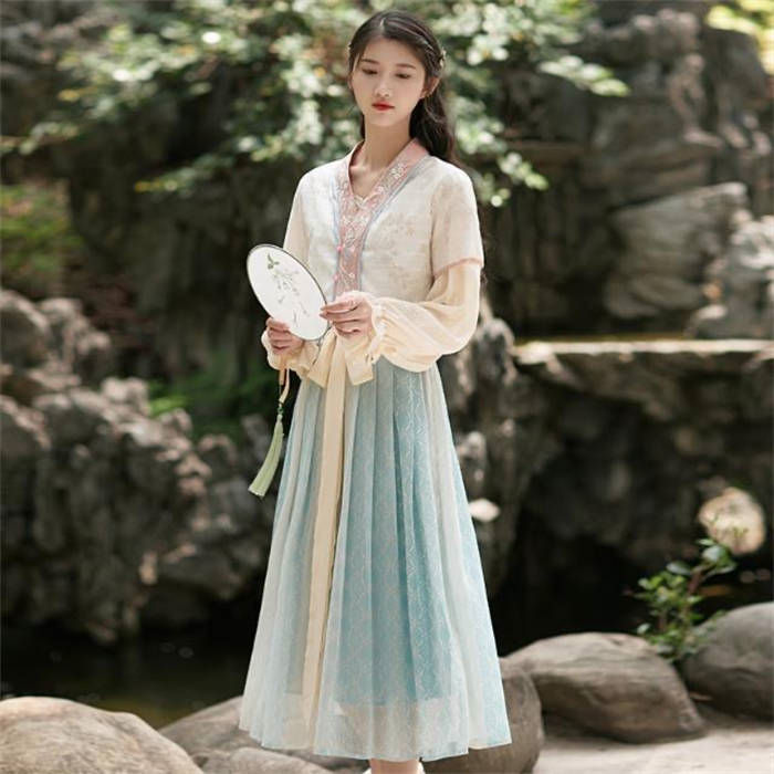 セットアップ 2点セット チャイナ服 漢服 レディース　コスプレ衣装 豪華華流 ドレス 宮廷衣装 唐装漢服 皇后貴妃仮装 チャイナドレス 舞台ステージ衣装 中国風 中国古典ダンス衣装 中華風 古典唐装漢服 イベント演出衣装 写真 撮影 衣装