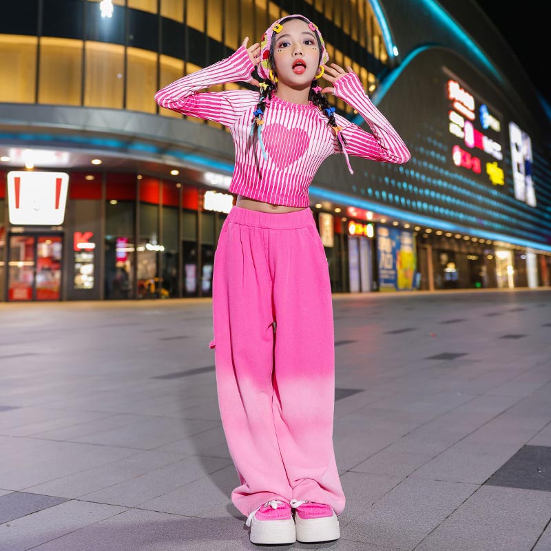 送料無料 ガールズ ダンス衣装 セットアップ ヒップホップ 長袖 ハート柄 ピンクトップス 長パンツ ヘソ出し 女の子 トップス 肩出し ピンクパンツ ガールズ チアガール 演出服 キッズ ダンスウェア ジュニア ダンス 衣装 キッズ 体操服 jazz 110-180 海外通販