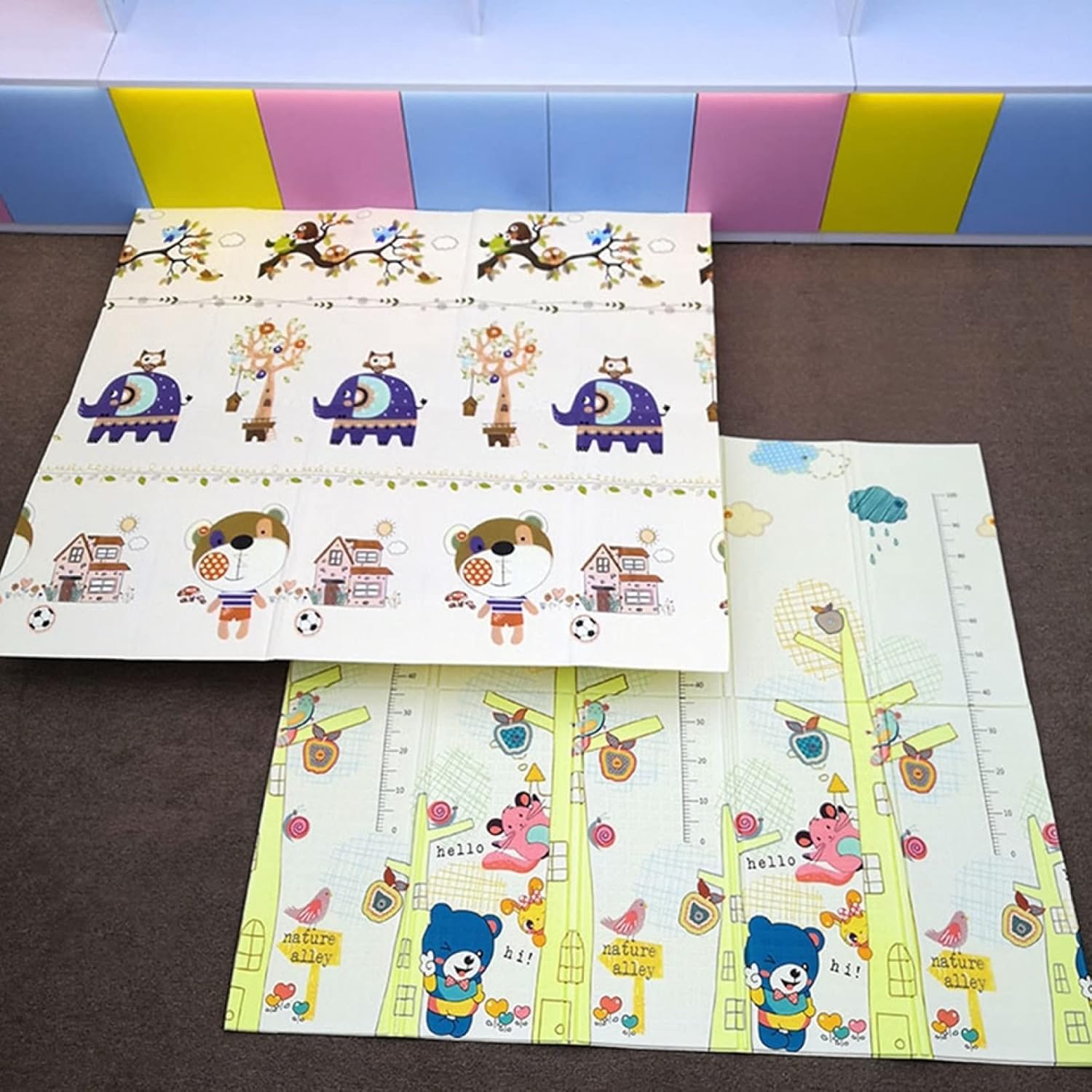 ベビーマット 極 赤ちゃん プレイマット 子供ゲームパッド 転倒防止 滑らない 両面使用 防音 教育促進 軽量化設計 ベビージム 和室 洋室 家庭用 リバーシブルプレイマット 折り畳み式 200cm*
