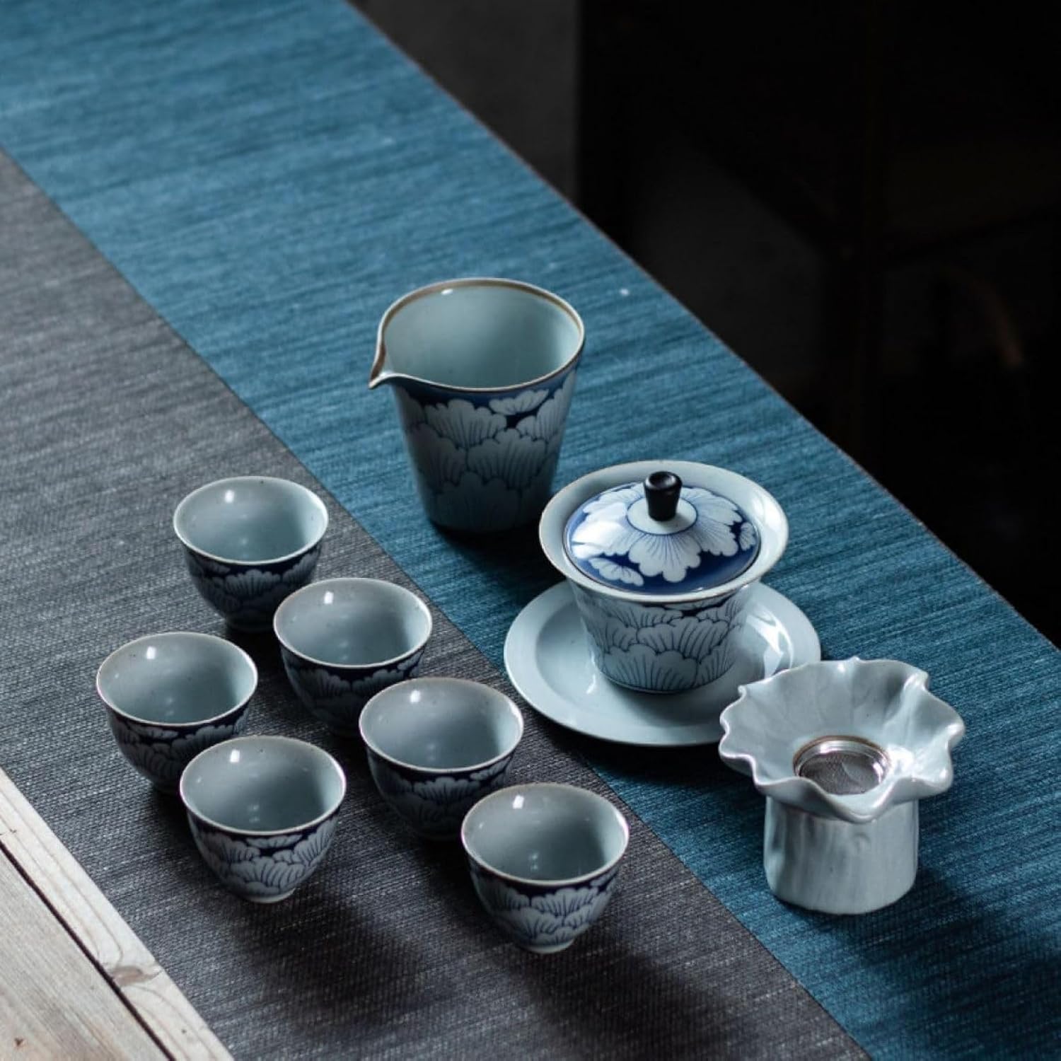 旅行ティーセット 茶器セット 携帯用 旅行ティーセット 和風 携帯急須 中国茶 台湾茶 収納バッグ付き 陶器湯呑みセット コンパクト 急須 湯呑セット お出かけ用 自宅用 お茶缶 茶器 通勤 携帯式