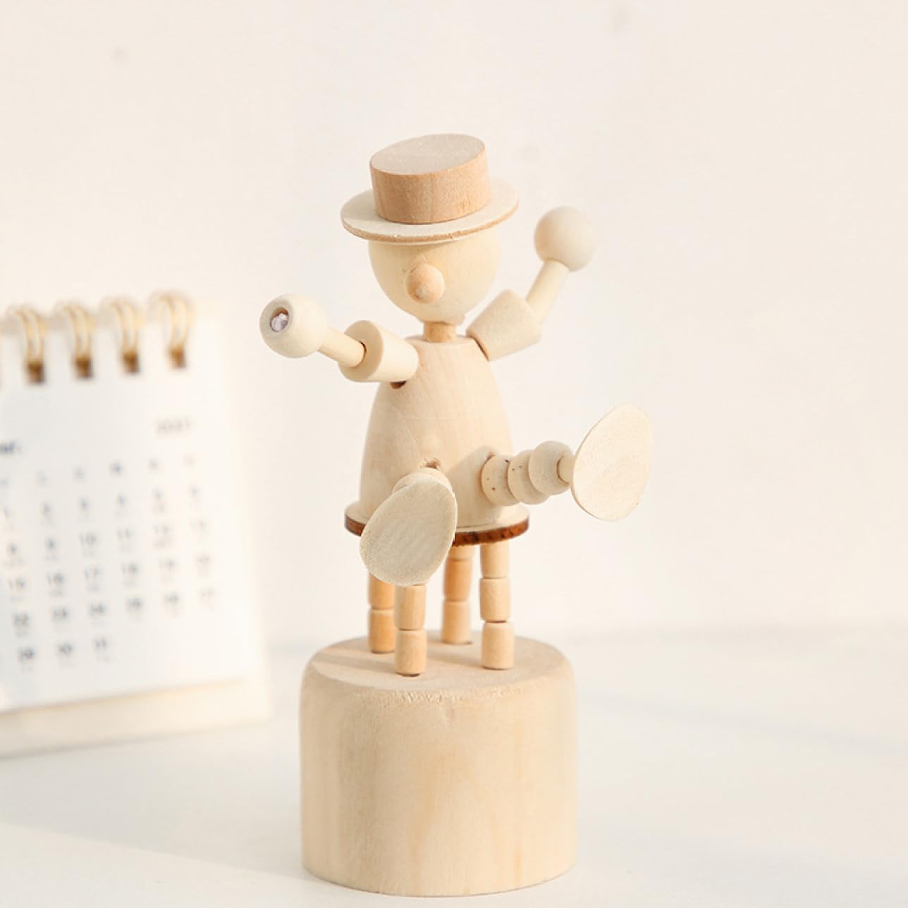 オシャレな置き物 置き物 おきもの F 木彫り ハンドメイド 癒しグッズ 装飾品 木彫りの置物 玄関におく置き物 えんぎものの置物 北欧 工芸品 卓上飾り クリエイティブ 工芸品 木製置物 可動式 イ