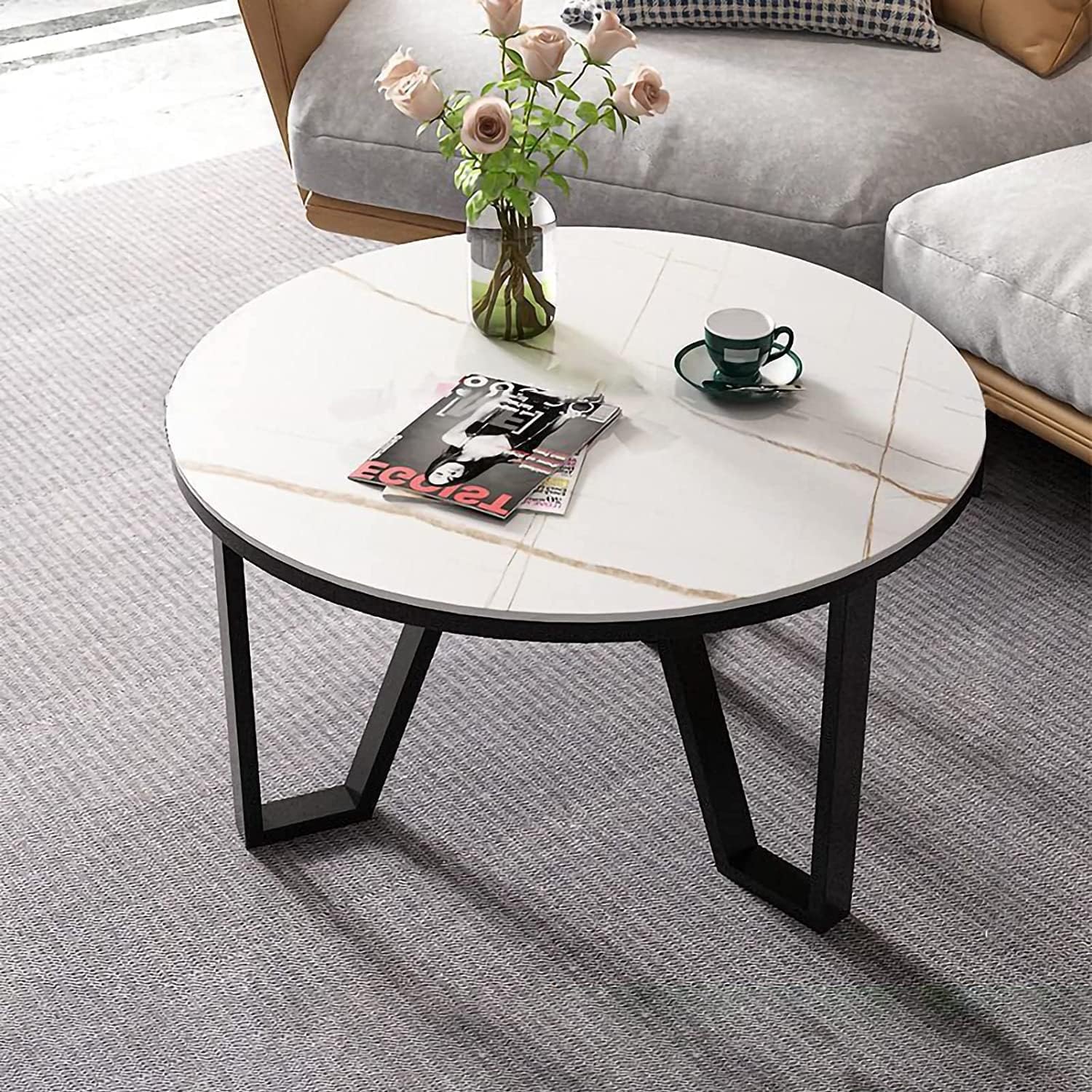 今めかしいなリビング御部屋の珈琲時刻表今めかしいなスレートコーヒーテーブルリビングルームのラウンド真っただ中時刻表、焼結石のとっ始めと牢固たるな金属元素ひな形の長椅子時刻表、小さなあき場所用の声遣いお茶