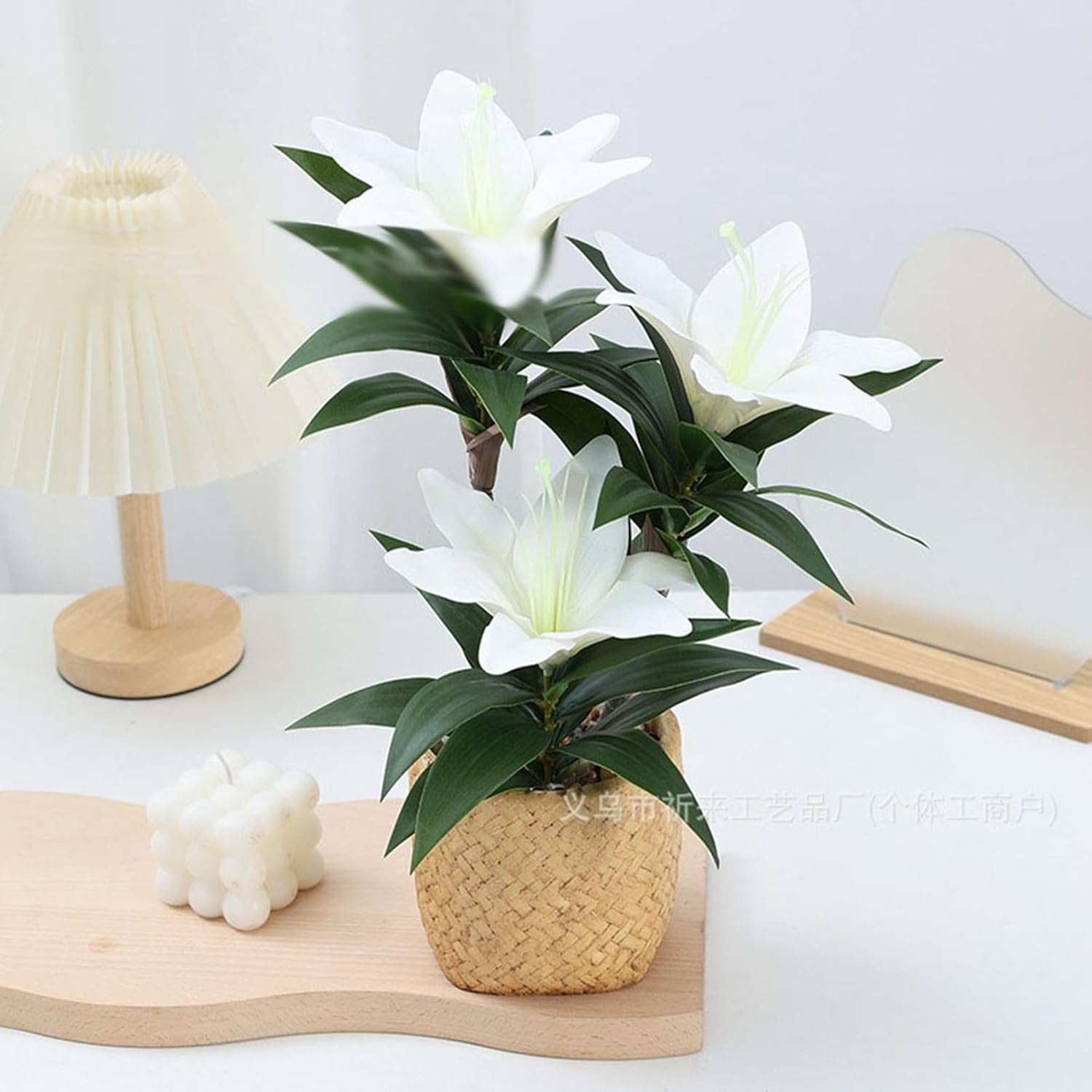 ユリ 人工観葉植物 ミニ 小型 卓上 リリウム 造花 人工盆栽 ガーデン キッチン ベッドルーム フェイクグリーン プレゼント 引っ越し祝い 結婚 グリーナリーライフ お世話不要 お手入れやすい｜サステナライフ
