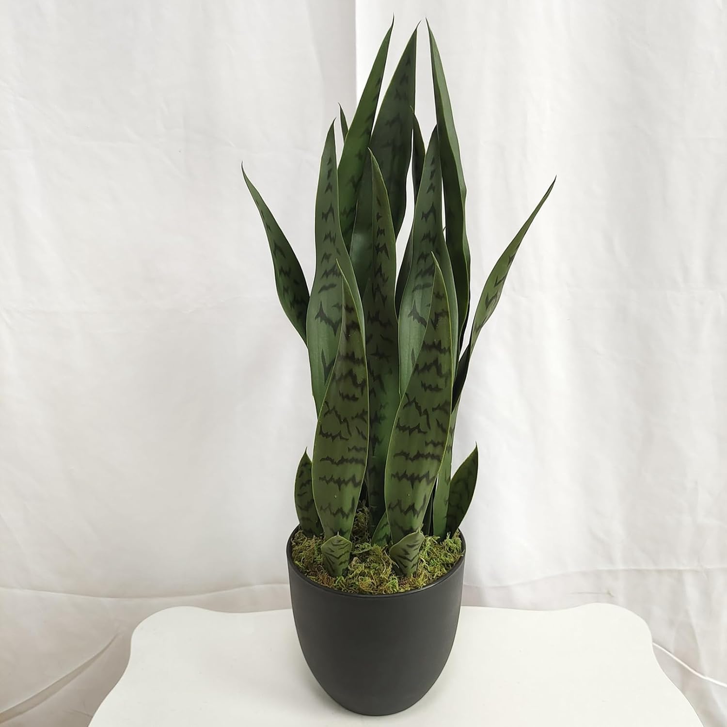 サンスベリア 人工観葉植物 大型 造花 人工ホテル リビング ルーム 部屋に置く植物 窓辺 フェイクグリーン 装飾り お祝い デコ用 モダン空間に最適 お手入れ簡単 害虫が発生しない pvc|サステナライフ