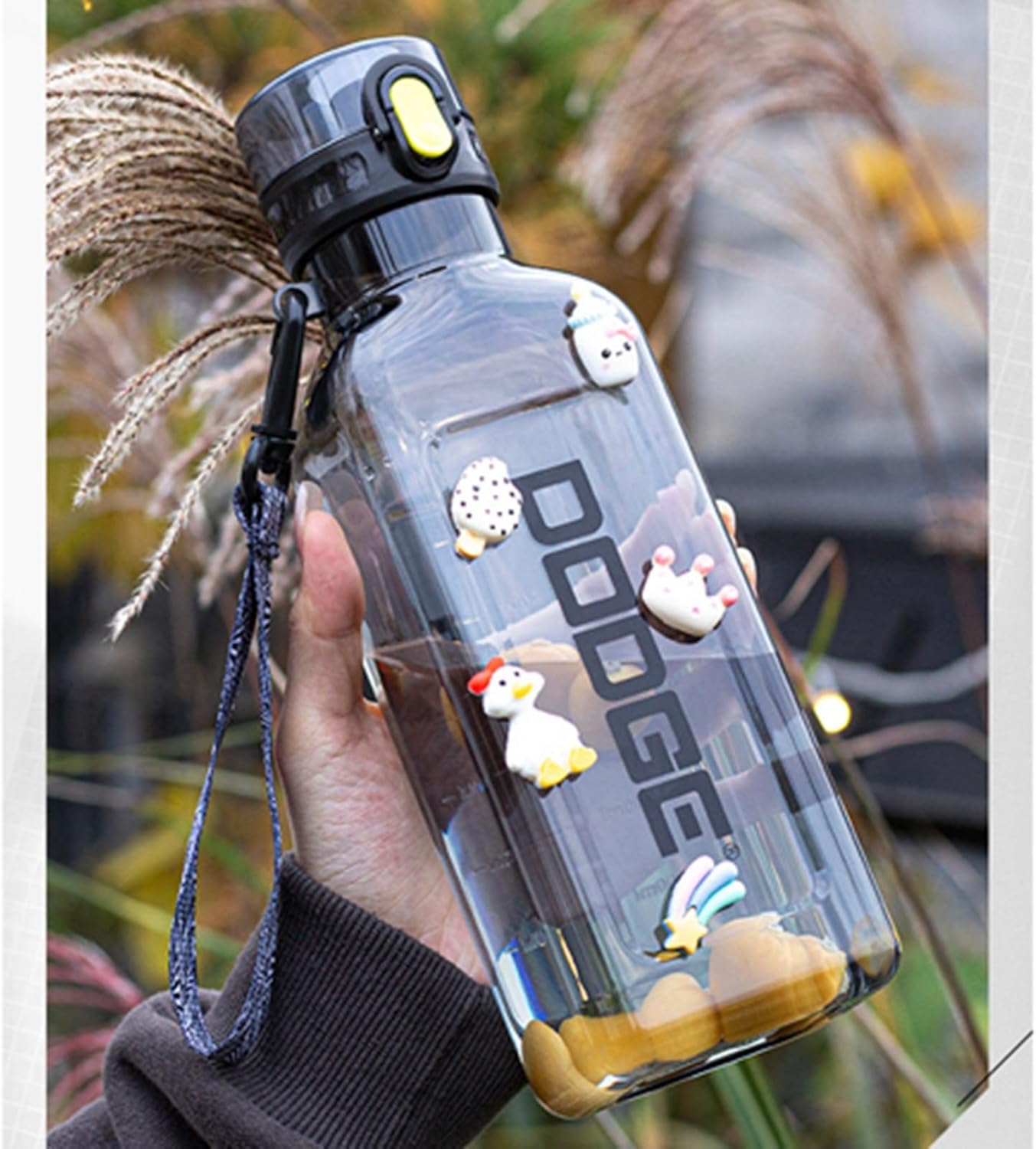 ボトル 四角形 1000ml 水筒 直飲み ウォーターボトル ワンタッチ開閉式 大容量 1L 700ml プラスチックボトル 手提げ付き ロック カップ オシャレ メンズ レディース 会社 部屋用 サ|サステナライフ