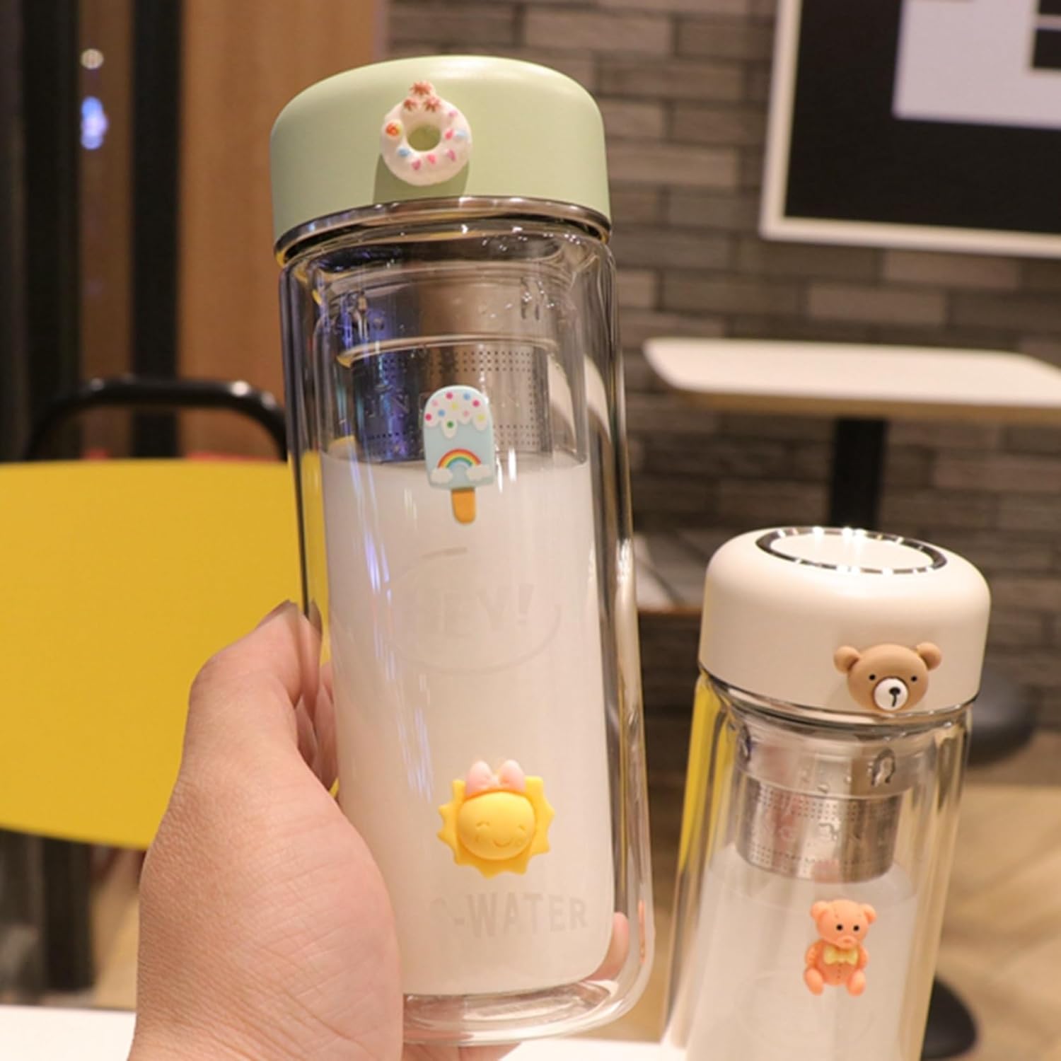 ウォーターボトル 2重ガラス 花柄 小型 ガラス水筒 260ml 200ml ミニ 茶こし マグボトル ガラスマグカップ 蓋付き 直飲み 二層構造 かわいい 再利用可能 水分補給 耐熱 ギフト オフィ