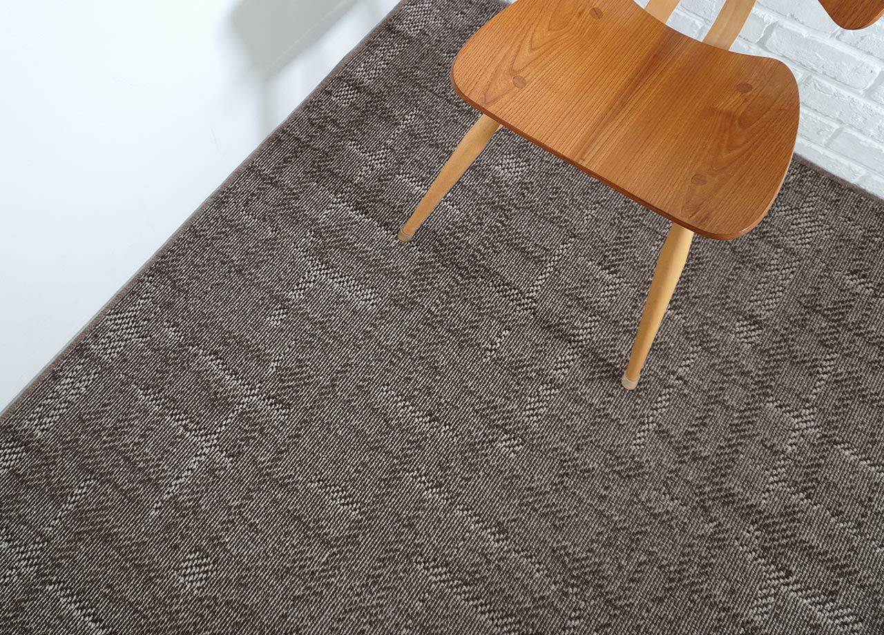 ランダムチェック カーペット 【江戸間8畳 約352cm×352cm】日本製 ウール100% マドラスチェック柄 じゅうたん 防炎加工 防虫加工 消臭加工 F☆☆☆☆ 吸湿・調湿 吸音・防音カーペット 制電加工 耐熱加工 床暖房対応