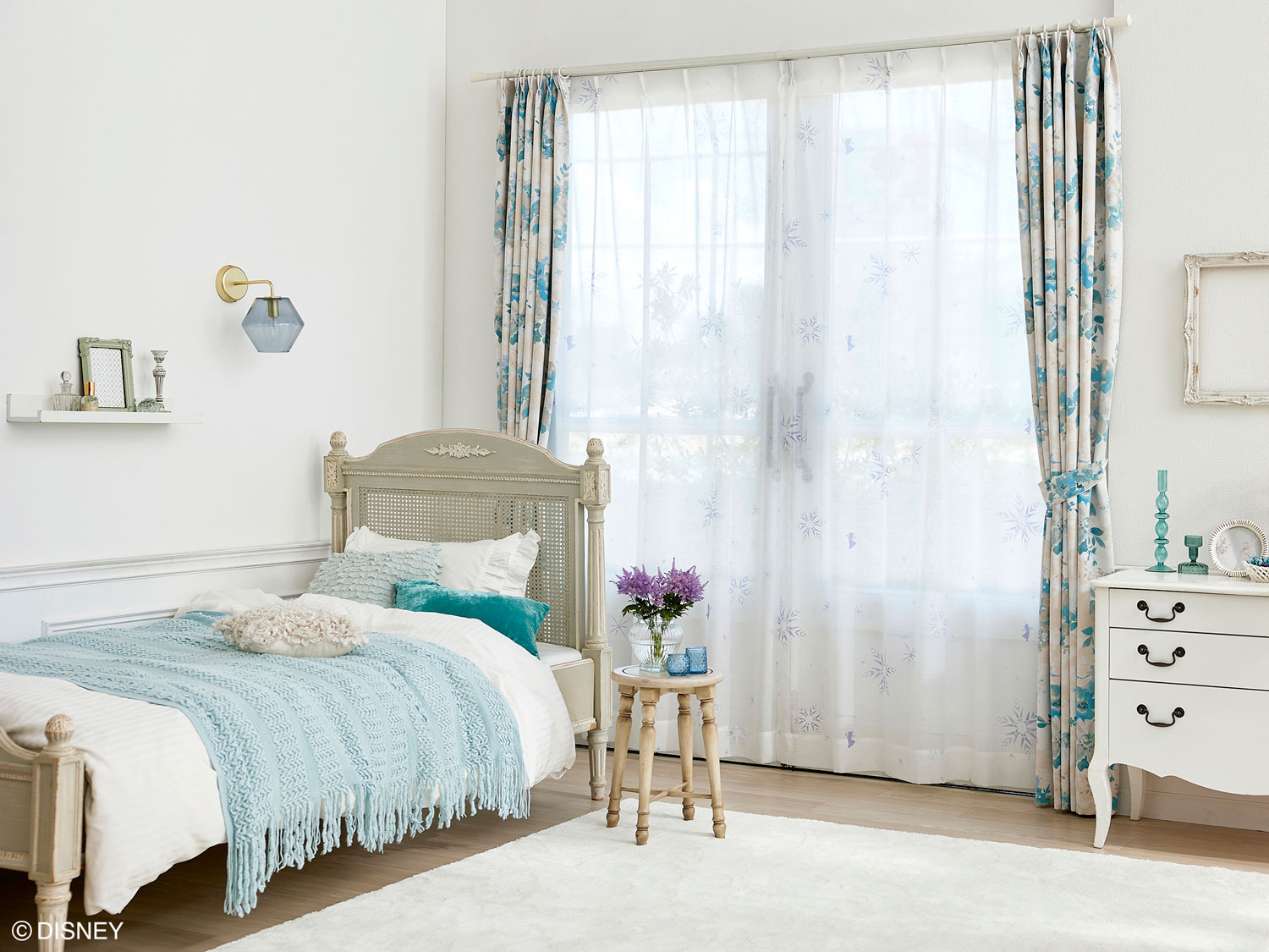 ディズニー フローズン フラリーアイス ボイル レースカーテン 【サイズ：幅100cm×丈133cm】【日本製】 disney FROZEN Fluury ice voile lace curtain 丸洗いOK!ウォッシャブル 既製カーテン アナと雪の女王 [品番：M1231] シアーカーテン シアーレース
