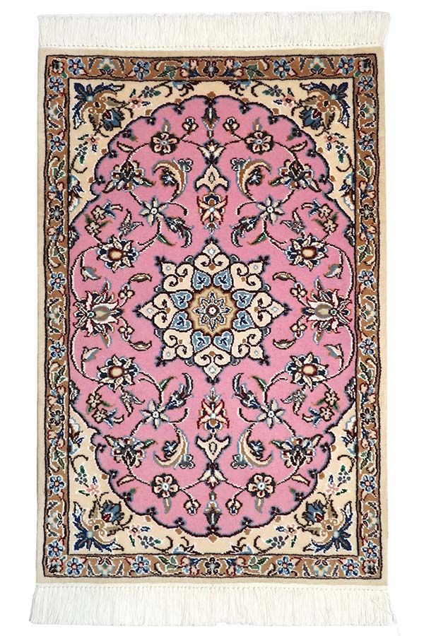 【楽天市場】ペルシャ絨毯 ナイン 約50cm x 80cm ピンク 桃色 メダリオン 唐草模様 ウール シルク 羊毛 絹 かわいい おしゃれ
