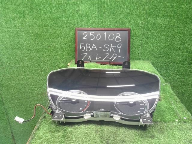 【中古】フォレスター 5BA-SK9 スピードメーター 自社品番250108 D4S