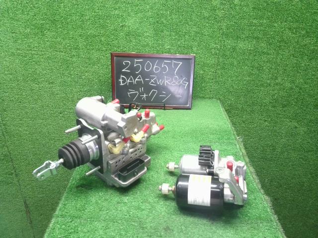 【中古】ヴォクシー DAA-ZWR80G ＡＢＳアクチュエーター ブレーキマスター 47070-47060 自社品番250657 202