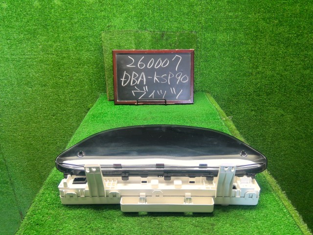【中古】ヴィッツ DBA-KSP90 スピードメーター 83800-52N50 自社品番260007 9AE｜くるまの110ばん
