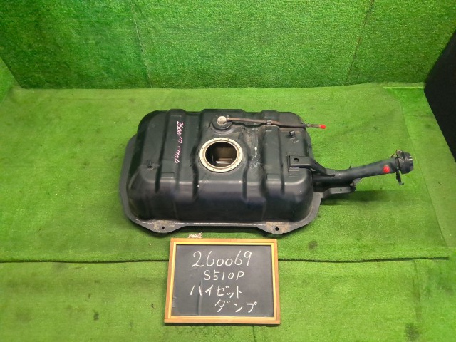 【中古】ハイゼット EBD-S510P フューエルタンク 77001-B5170 自社品番260069 W19