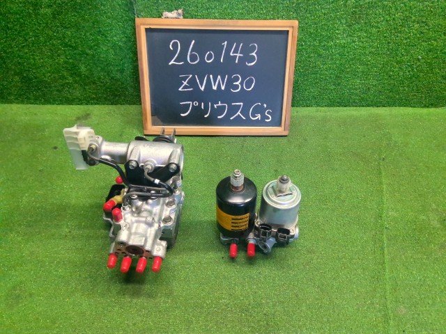 【中古】プリウス DAA-ZVW30 ＡＢＳアクチュエーター 47050-47170 自社品番260143 070