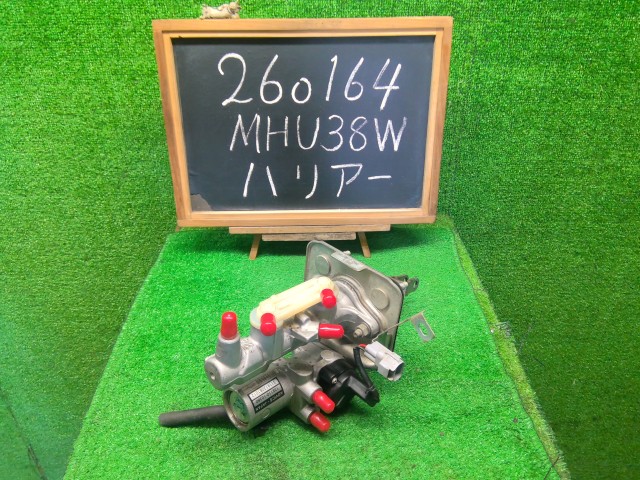 【中古】ハリアー DAA-MHU38W ブレーキマスターＡＳＳＹ 47201-48180 自社品番260164 070