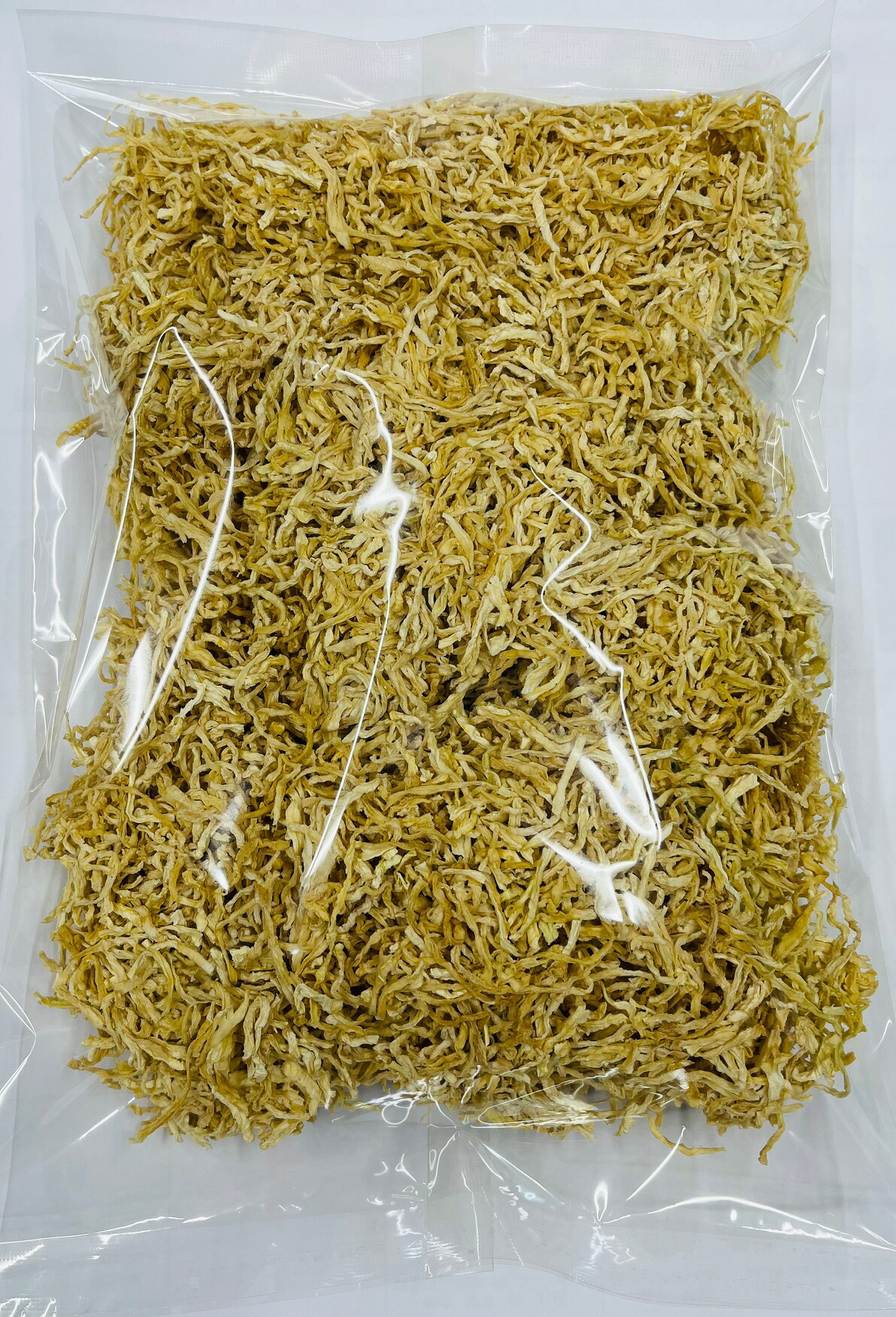 切干大根（愛知県産）　（５００ｇ ×６袋、３ｋｇ分）　水で戻すと白くなります。