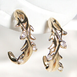 K10YG リーフモチーフ ダイヤモンドピアス！葉 リーフ 10金 ピアス 10k フープ ゴールドピアス イエローゴールドピアス 地金ピアス 人気 ダイヤピアス クリスマスプレゼント 送料無料 品質保証書 代引手数料無料 ｜アトリエ　SAWA