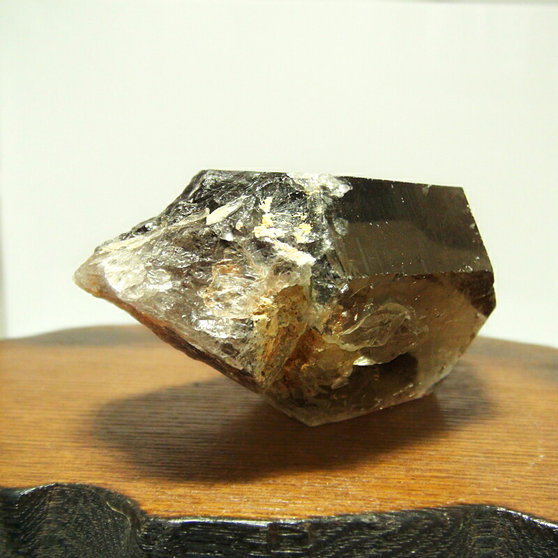天然石置物 水晶置物 水晶 スモーキークォーツ 茶水晶 原石 煙水晶 ルース カラーストーン 天然石 オーナメント 水晶オーナメント 台座付き 半貴石 ブラジル産 魔除け 厄除け お守り 縁起物 プレゼント ギフト 贈り物 お勧め お祝い 誕生日 記念日 【現品特価】｜ジュエリーSAYAKA 19,880円