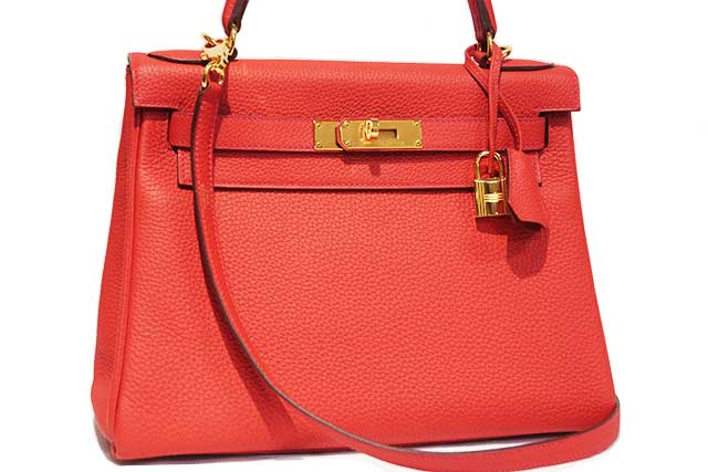 エルメス　HERMES　ケリー28　内縫い　ヴァーミリオン　Vermillon　G金具　ゴールド金具　トリヨンクレマンス　T刻印　2015年製造　ハンドバッグ　ショルダーバッグ　28cm　本物　未使用　展示品　保管品　朱色