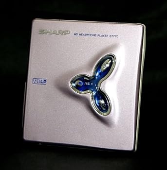 【中古】［人並み外れたに好いたらしい］SHARP せつ然たる MD-ST770-P さくら色 携帯型MD電気蓄音機（MD生まれ変わり専用機/MDウォークマン）