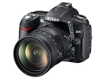【中古】［人並み外れたに好いたらしい］Nikon デジタル一眼一眼レフ写真機 D90 AF-S DX 18-200 VRII水晶体一揃いの道具 D90LK18-200II