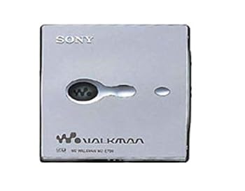 【中古】［人並み外れたに好いたらしい］SONY ソニー MZ-E700-S しろがね色 携帯型MD電気蓄音機 MDLP相応う （MD生まれ変わり専用機/MDウォークマン）
