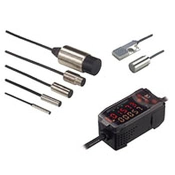 【中古】［非常に良い］omron スマートセンサ リニア近接タイプ センサ部 フラット形 30×14×4.8mm 検出距離7mm 分解能1.6μm(ZX-EV04)