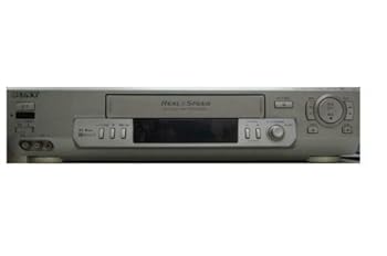 【中古】［非常に良い］SONY VHSビデオデッキ ソニー SLV-R550 リモコン付き 一週間保証 シリアルNo.0849594 22671｜スカーレット2021