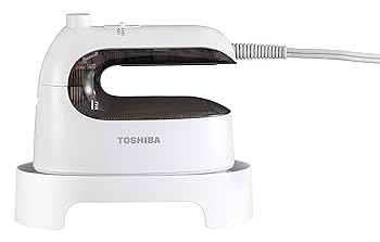 【中古】［非常に良い］東芝 衣類スチーマー スチームアイロン TAS-M4 軽量 約0.6kg コンパクト 立ち上がり時間 約30秒 スチーム量 約0.6g/回 梅雨対策グレー｜スカーレット2021