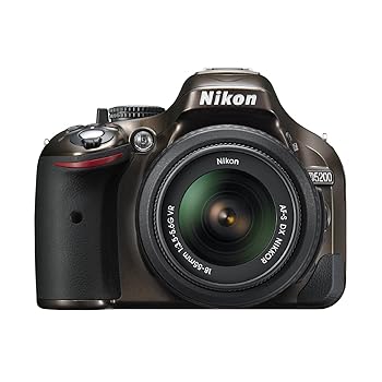 【中古】［人並み外れたに好いたらしい］Nikon デジタル一眼二眼レフ写真機 D5200 水晶体一揃いの道具 AF-S DX NIKKOR 18-55粍 f/3.5-5.6G VR嘱する ブロンズ D5200LKBZ