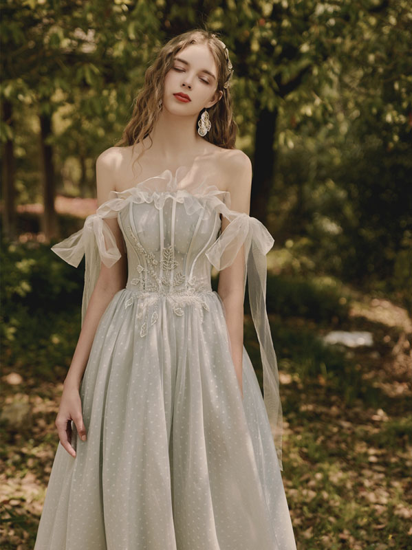 ウェディングドレスウエディングドレスオフショルダードレスロング可愛い花嫁ドレス結婚式披露宴演奏会ドレス旅行海撮影ワンピー二次会パーティードレス森系優雅前撮り/後撮り結婚式グレー
