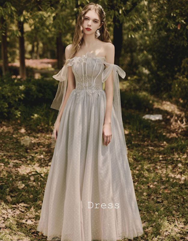 ウェディングドレスウエディングドレスオフショルダードレスロング可愛い花嫁ドレス結婚式披露宴演奏会ドレス旅行海撮影ワンピー二次会パーティードレス森系優雅前撮り/後撮り結婚式グレー