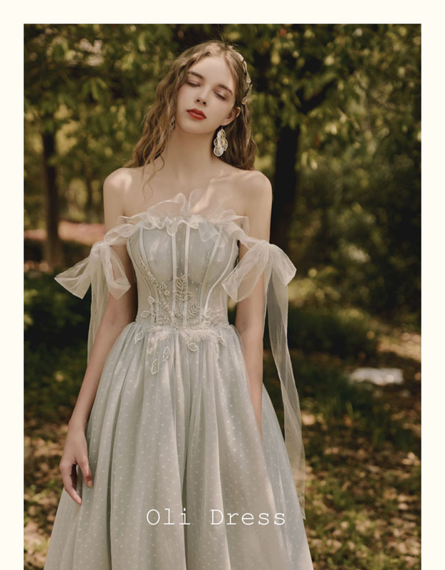 ウェディングドレスウエディングドレスオフショルダードレスロング可愛い花嫁ドレス結婚式披露宴演奏会ドレス旅行海撮影ワンピー二次会パーティードレス森系優雅前撮り/後撮り結婚式グレー