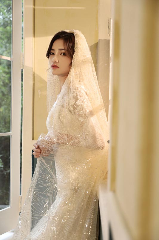 欧米スタイル 超ロング 結婚式 3メートル ウェディングベール 夢のウェディング 花嫁 披露宴 刺繍付き