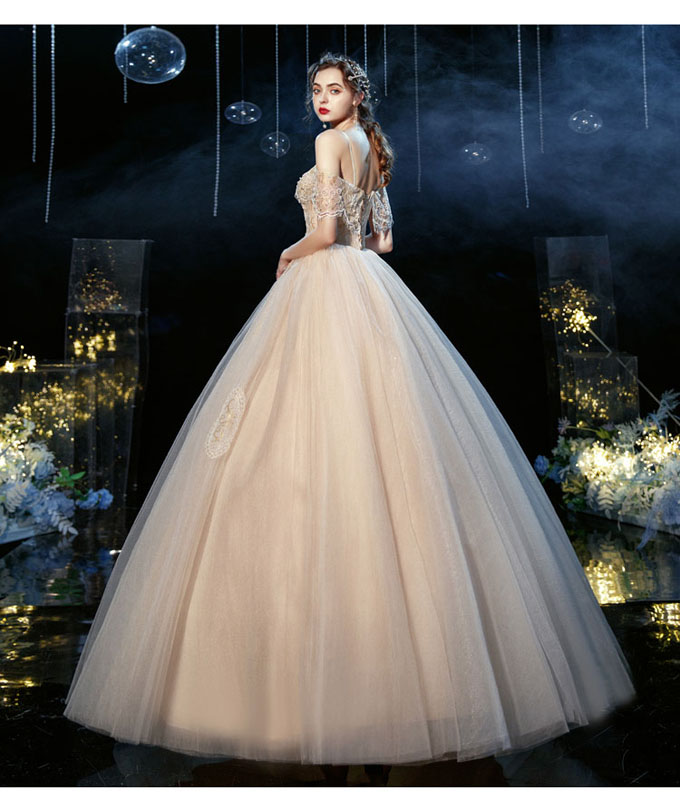 新作モデル 楽天市場 ウェディングドレス ウエディングドレス プリンセスライン 吊りスカート ワンピース ウエディングドレス カラードレス 花嫁 二次会 結婚式 披露宴 ドレス ロング ウエディングドレス ロングドレス 前撮り 後撮り 結婚式 ブライダルドレス