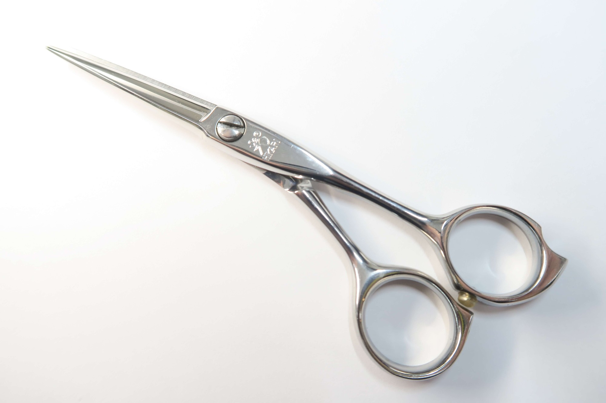 楽天市場】Bランク【光シザー HIKARI ヒカリ】 NB.1 シザー 美容師