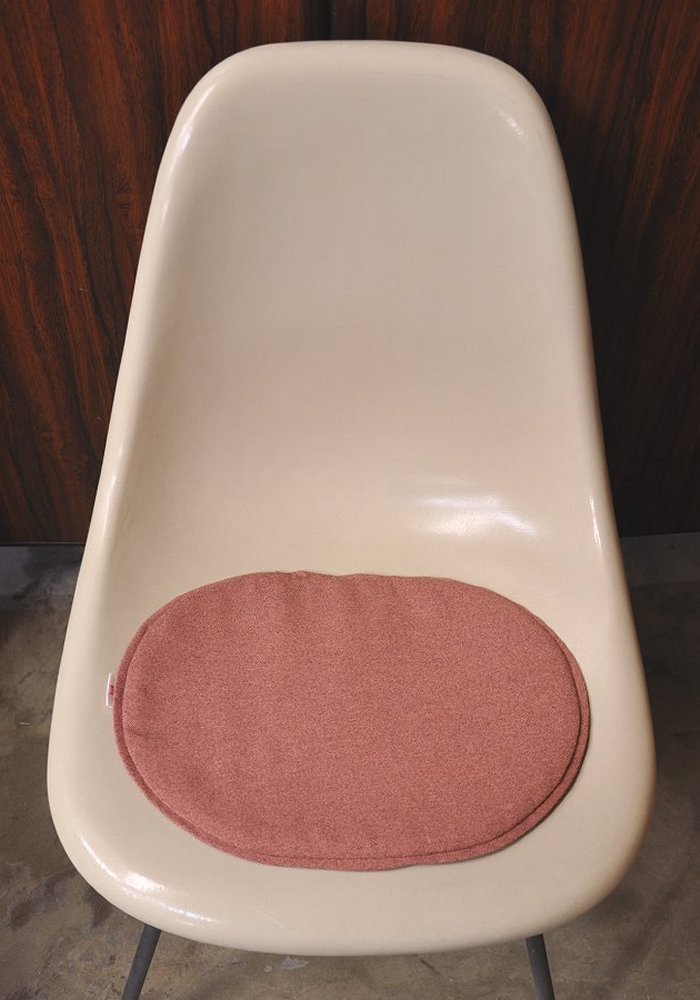 Scoops Seat Pad Eames Small Dots Red Original Rakuten Seat Pad Eames Small Dots Red Scoops Original