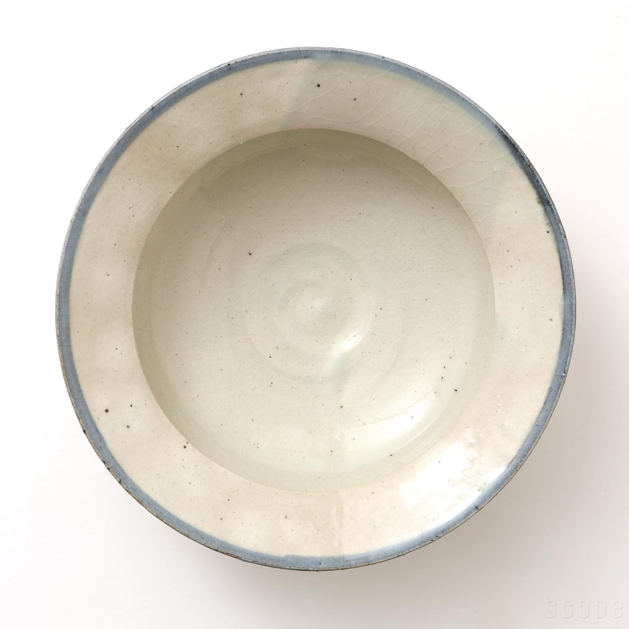 【15,000円購入につき東屋ノベルティ対象商品】 【0009】東屋 / カブト鉢 皮鯨呉須