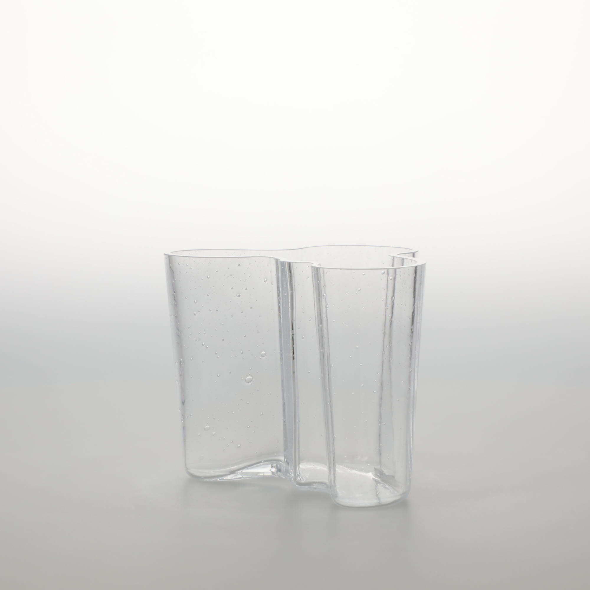 【0144】イッタラ / アアルト ベース 120mm バブル クリア [iittala / Alvar Aalto Vase]