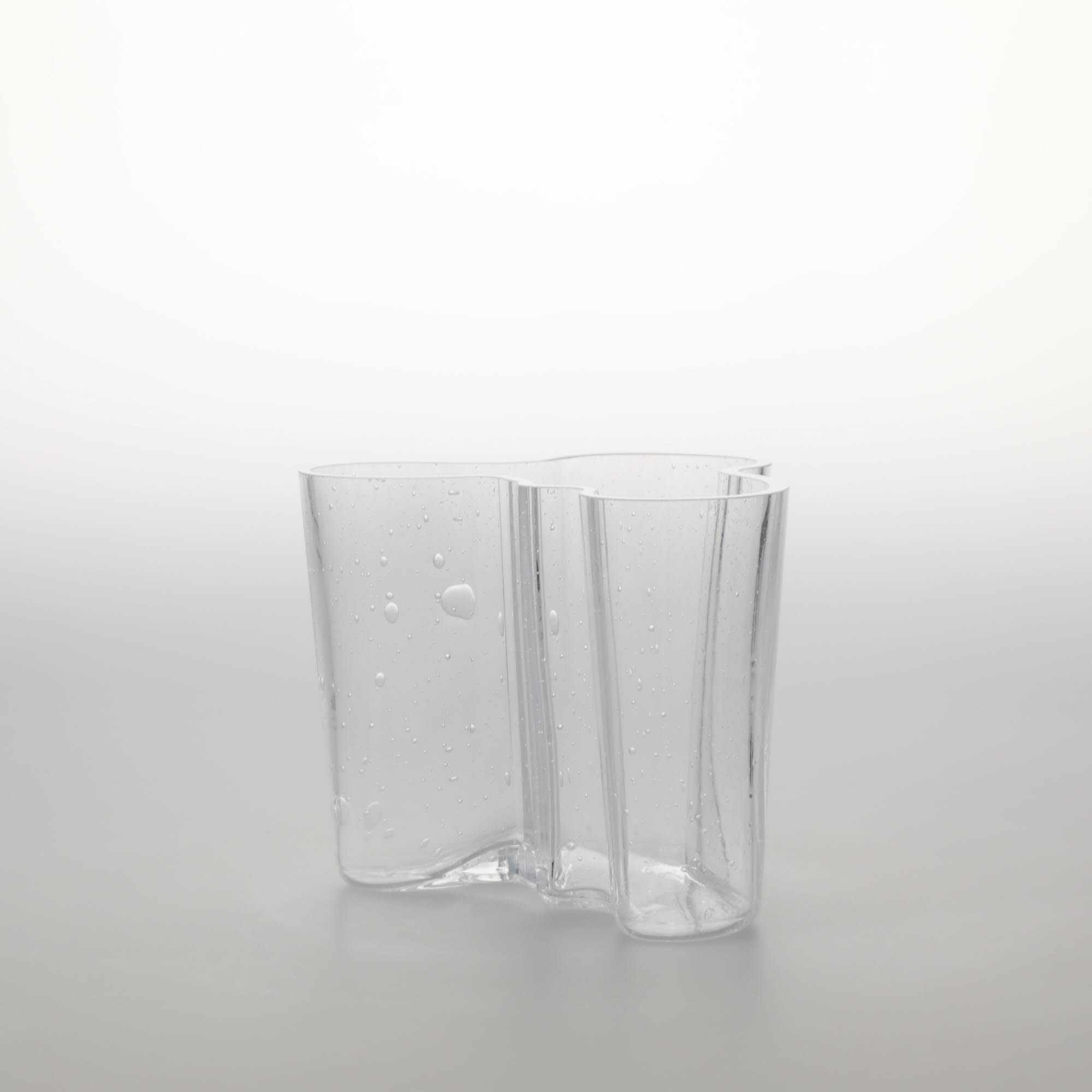 【0152】イッタラ / アアルト ベース 120mm バブル クリア [iittala / Alvar Aalto Vase]