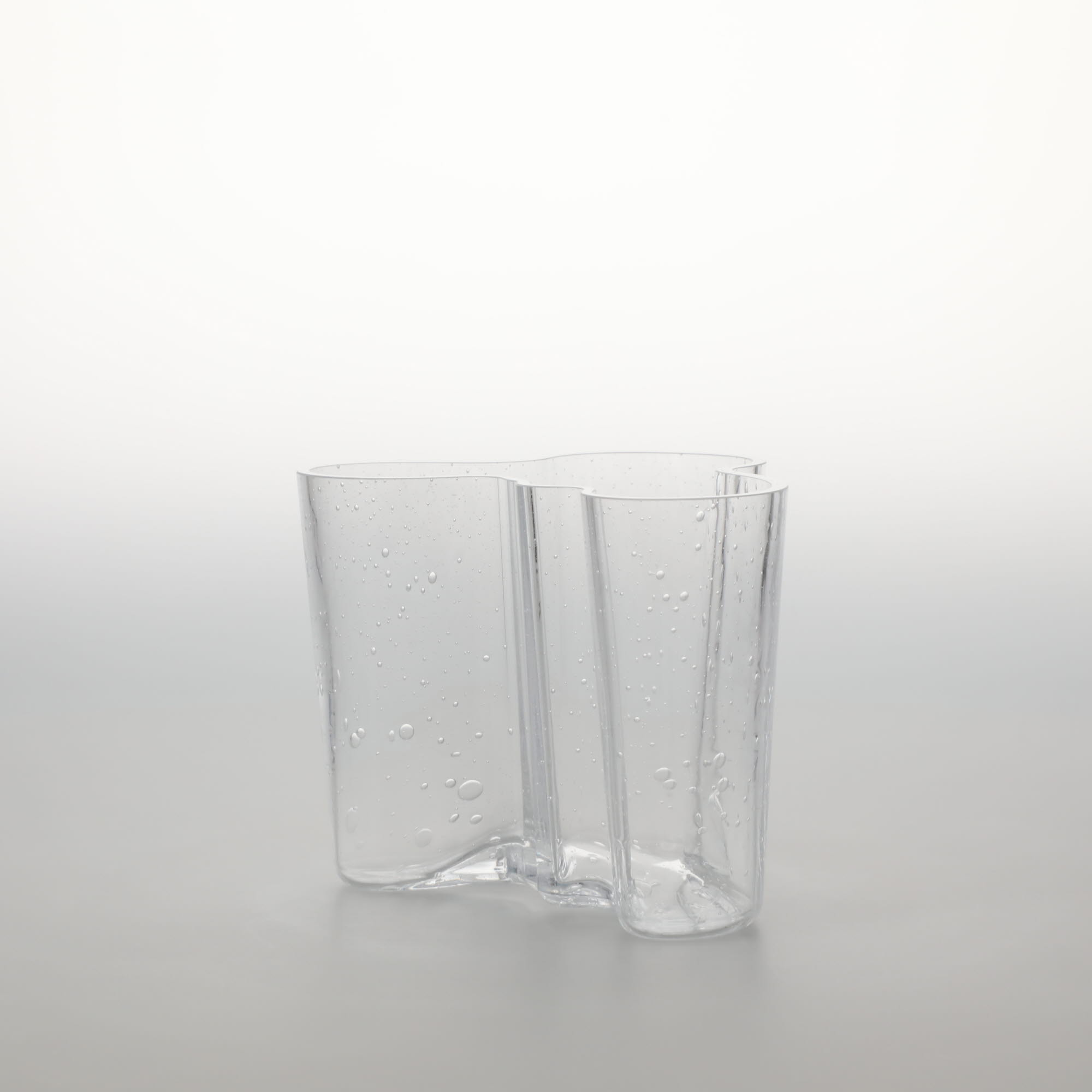 【0154】イッタラ / アアルト ベース 120mm バブル クリア [iittala / Alvar Aalto Vase]