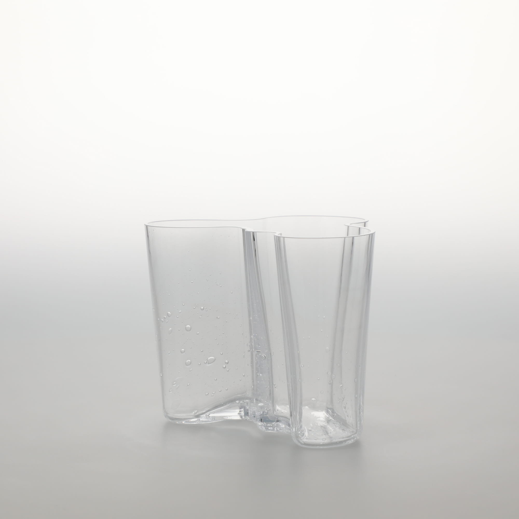 【0165】イッタラ / アアルト ベース 120mm バブル クリア [iittala / Alvar Aalto Vase]