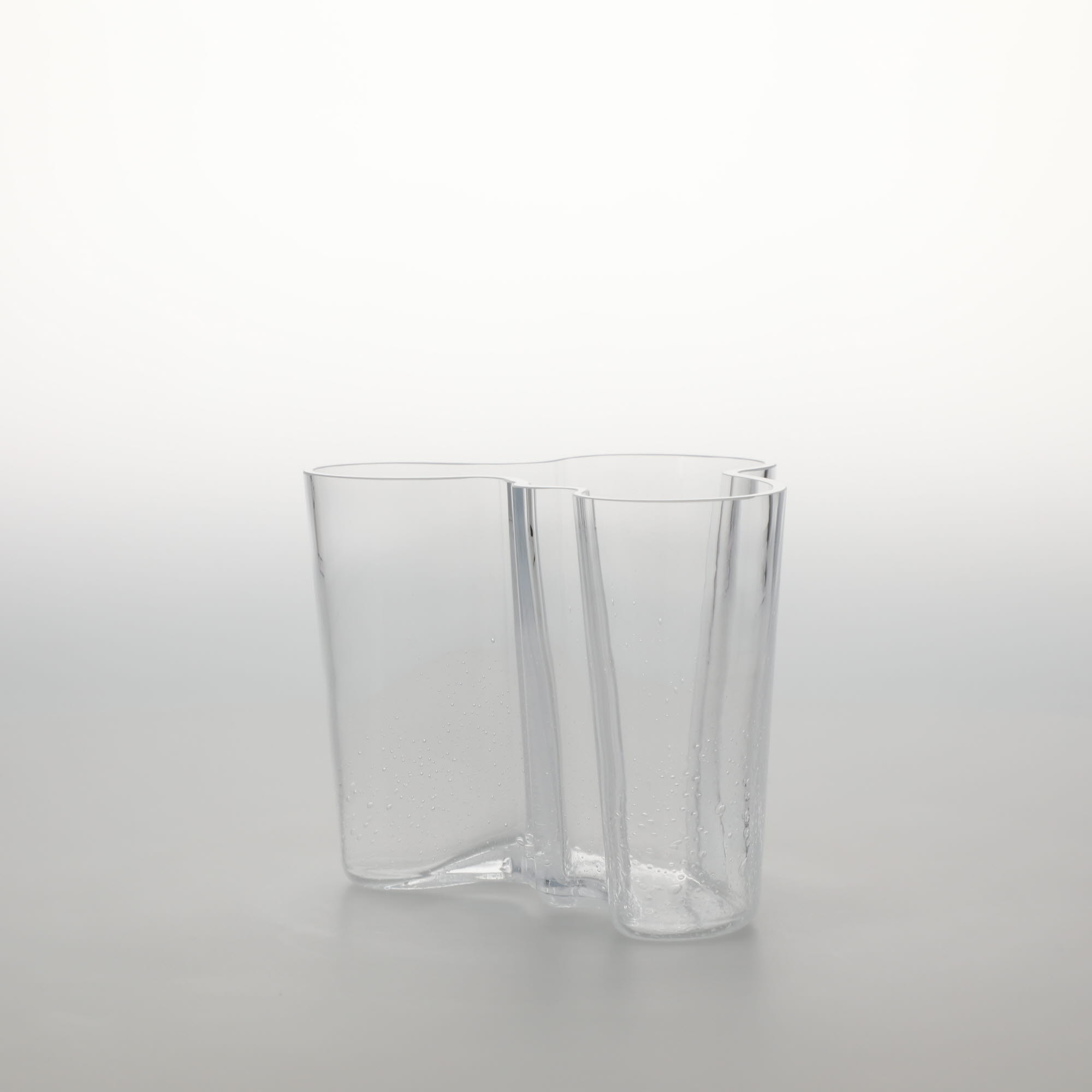 【0171】イッタラ / アアルト ベース 120mm バブル クリア [iittala / Alvar Aalto Vase]